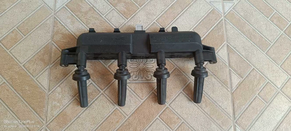 bobine d'allumage et rampe d'injection à vendre pour peugeot 206 et citroen c3