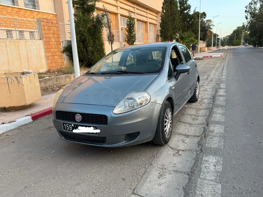Carte voiture Fiat Punto