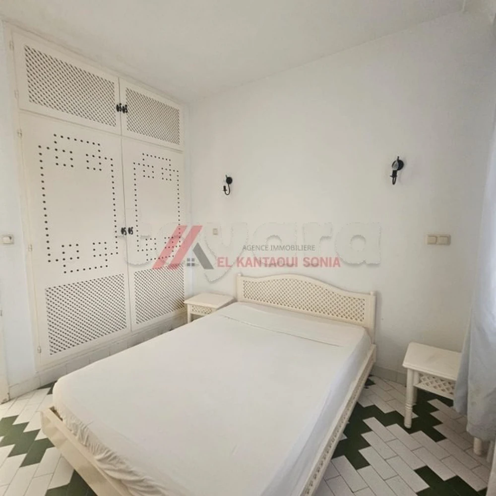 A vendre un s+1 à marina vue fantaine