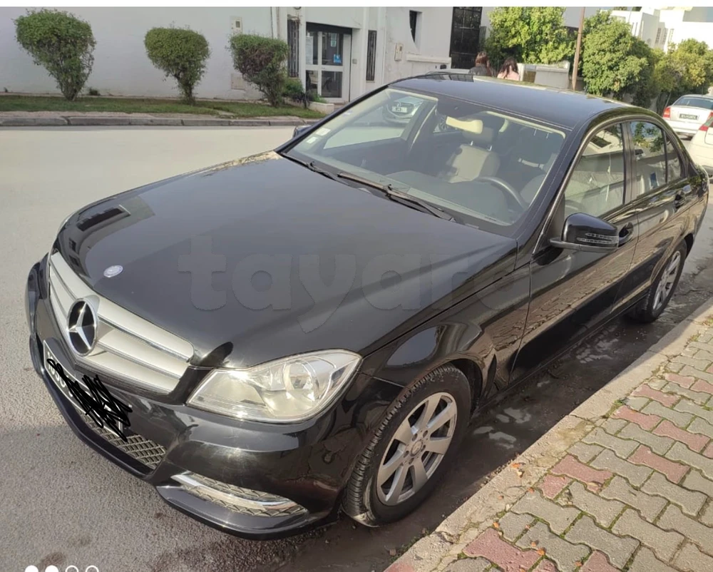 Mercedes c180 essence