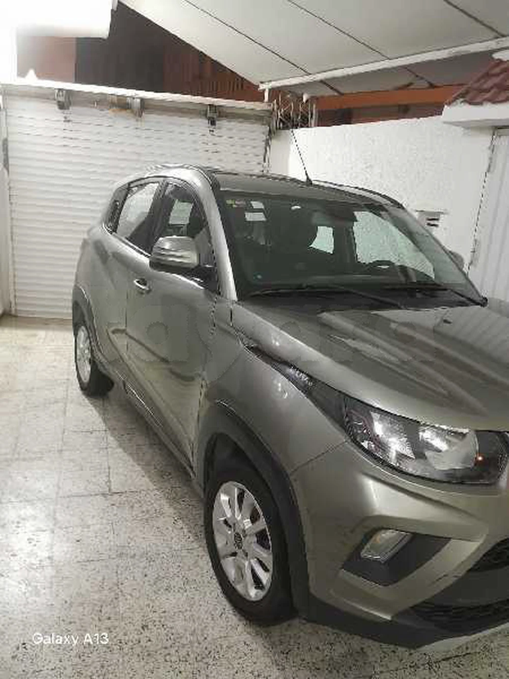 Carte voiture Mahindra Hover