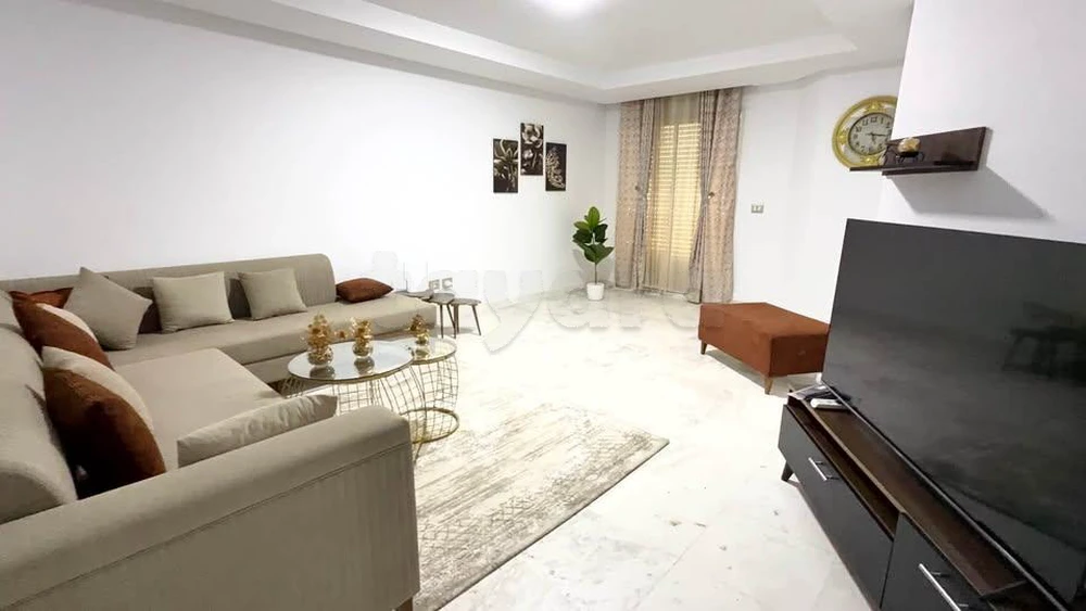 À Louer – Appartement S+3 Bien Meublé à Laouina Situé dans un quartier calme et recherché de Laouina