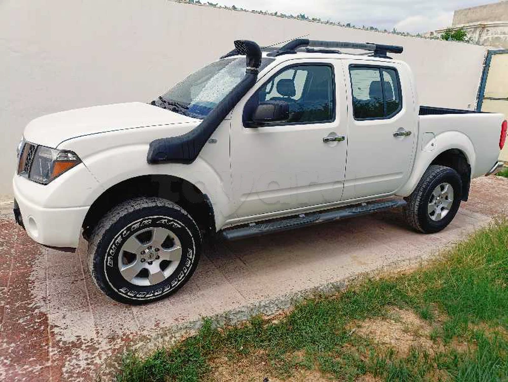 Carte voiture Nissan Navara