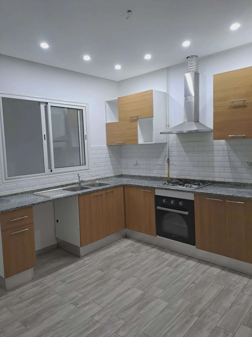 A VENDRE S+2 AIN ZAGHOUAN TEL- 52154007