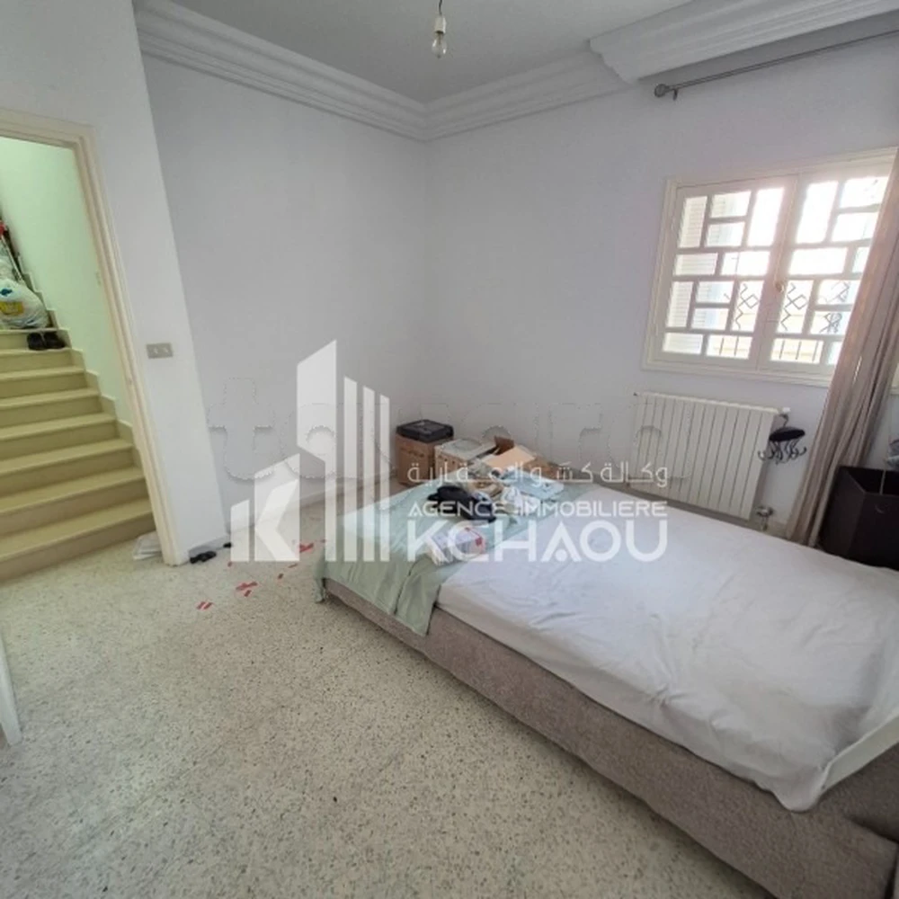 a louer s+2  étage villa vide avec terrasse - Aanzicht 2