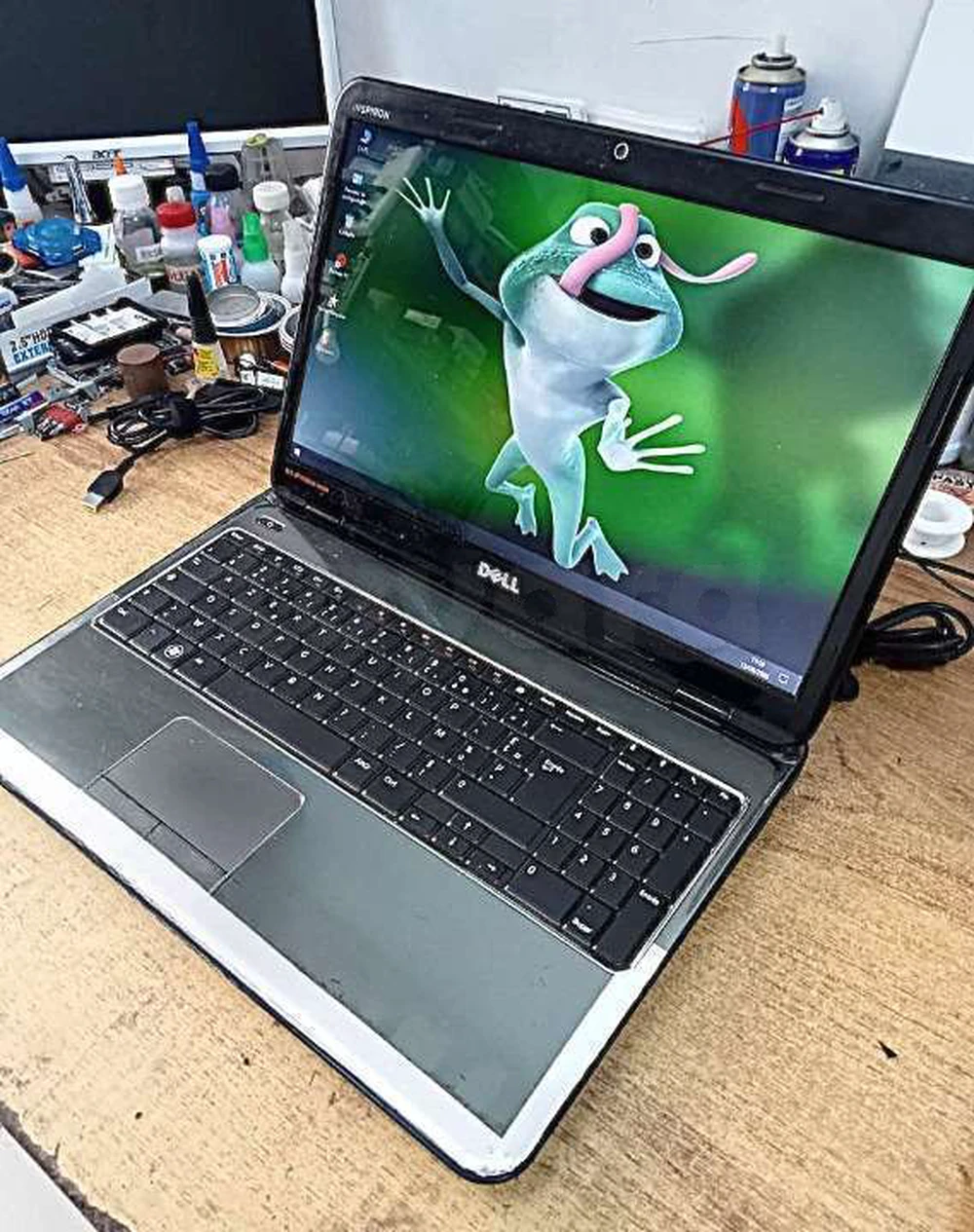 PC portable DELL bleu