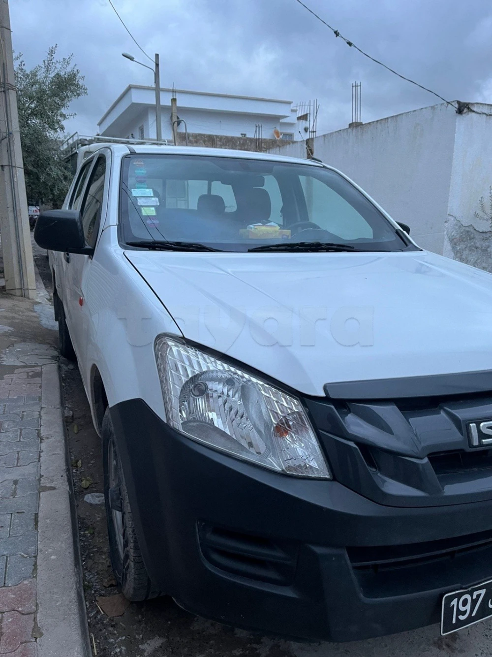 Carte voiture Isuzu D-Max