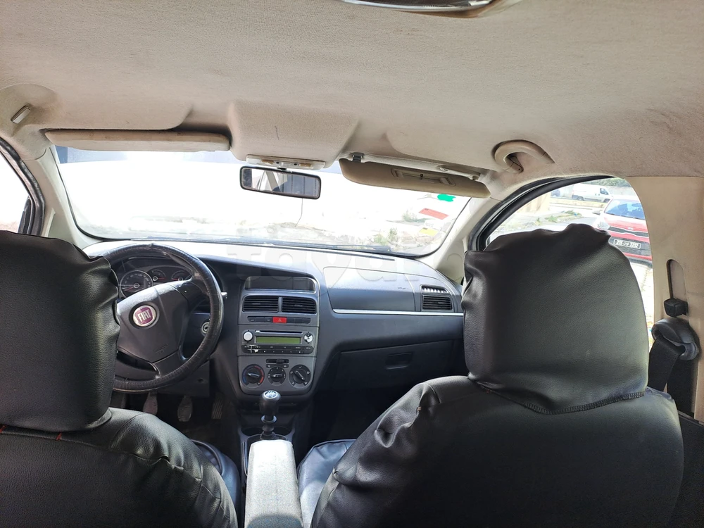 Carte voiture Fiat Linea