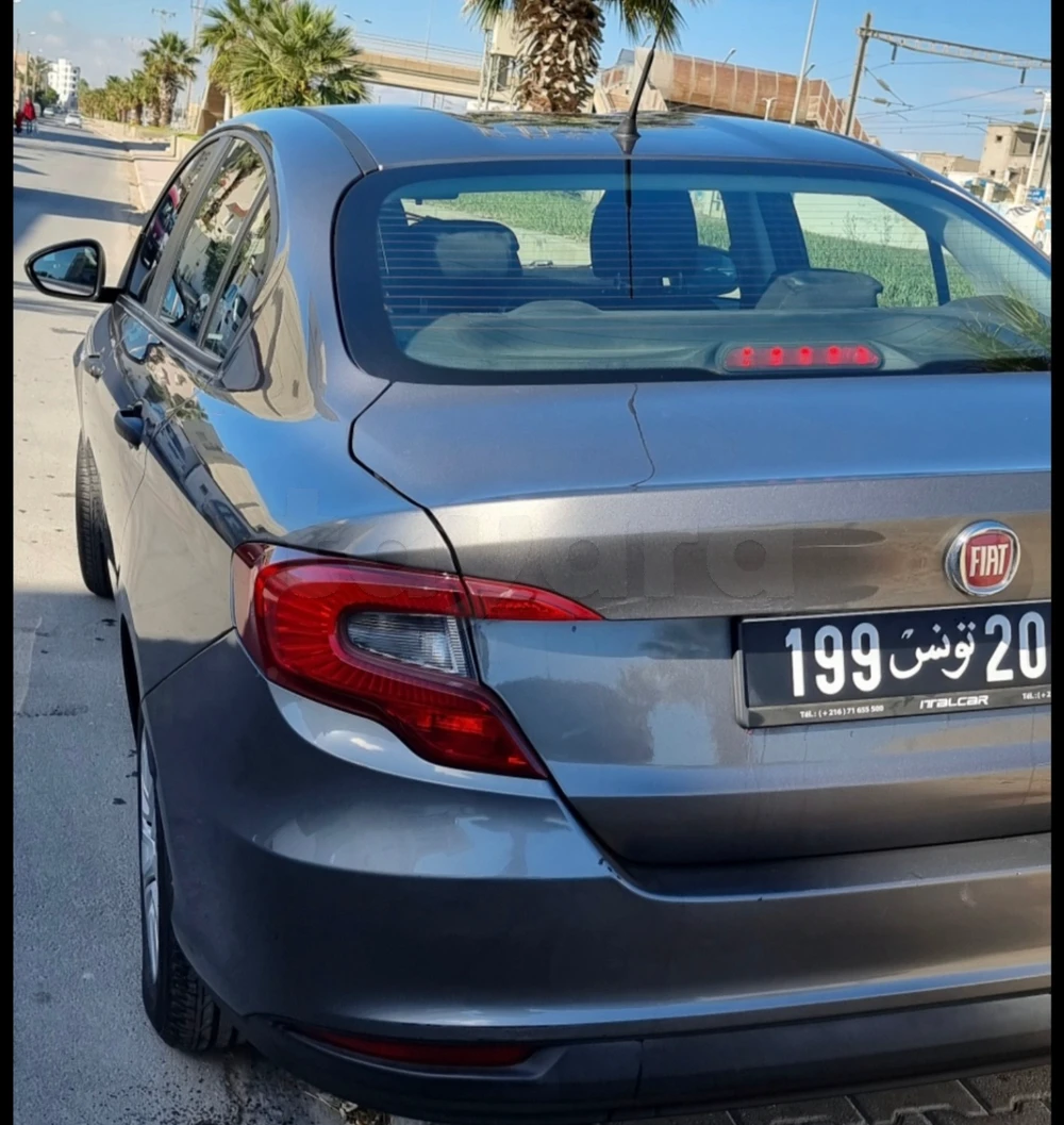 Carte voiture Fiat Tipo