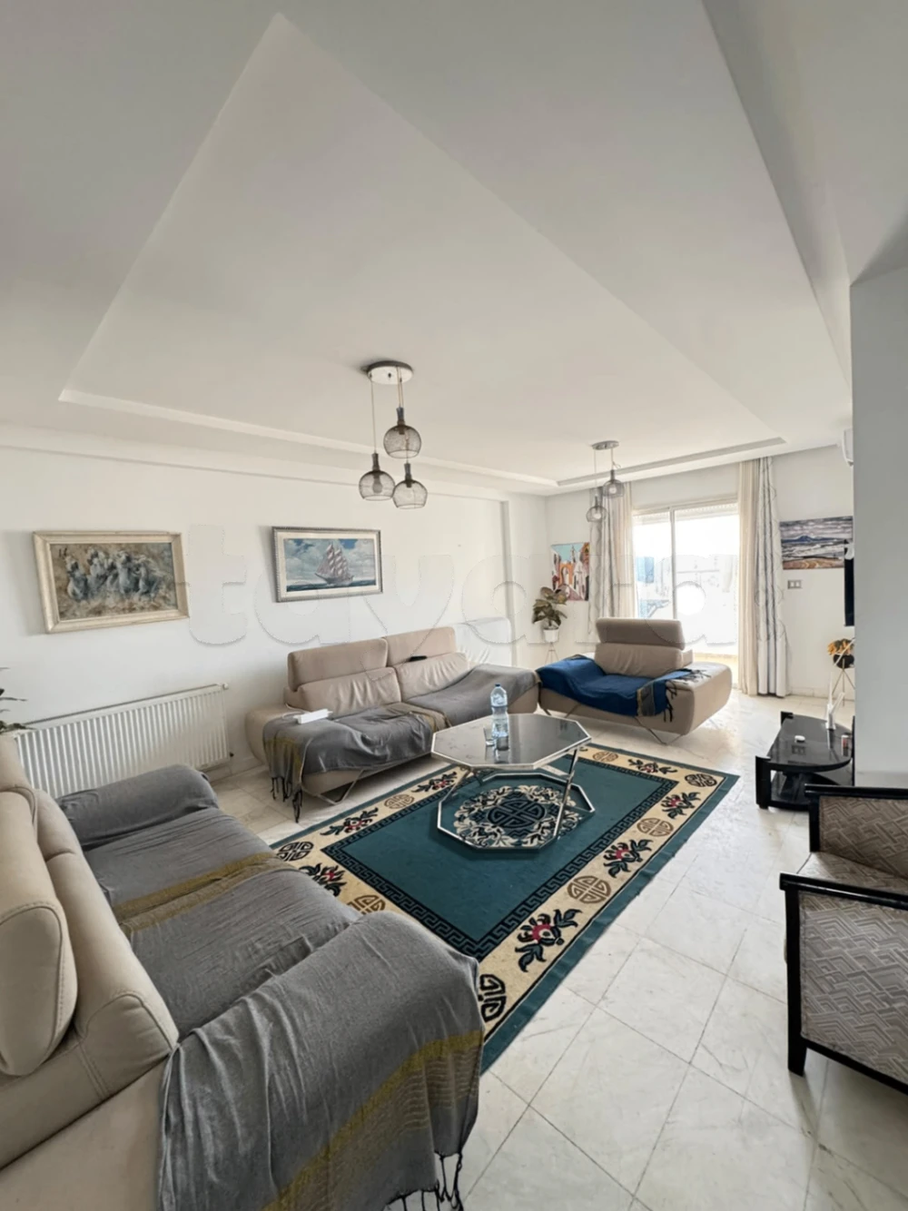🏡✨ À VENDRE – S+2 VIDE À CITÉ EL WAHAT ✨🏡