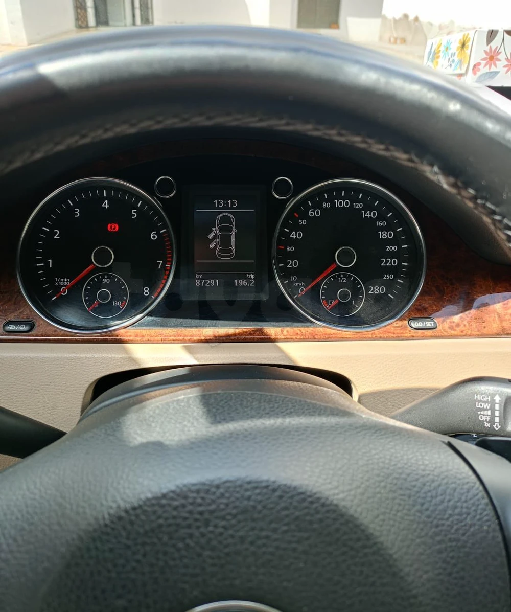 Carte voiture Volkswagen Passat