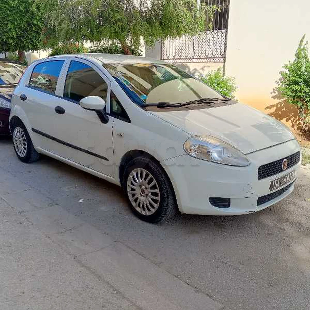 Carte voiture Fiat Punto