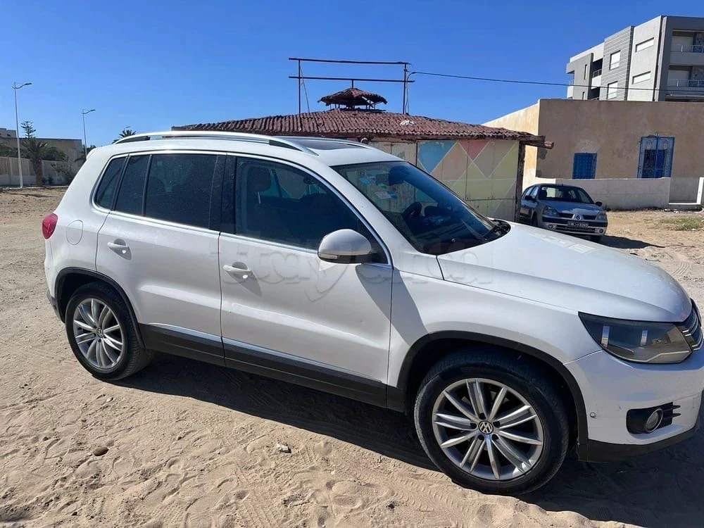 Carte voiture Volkswagen Tiguan