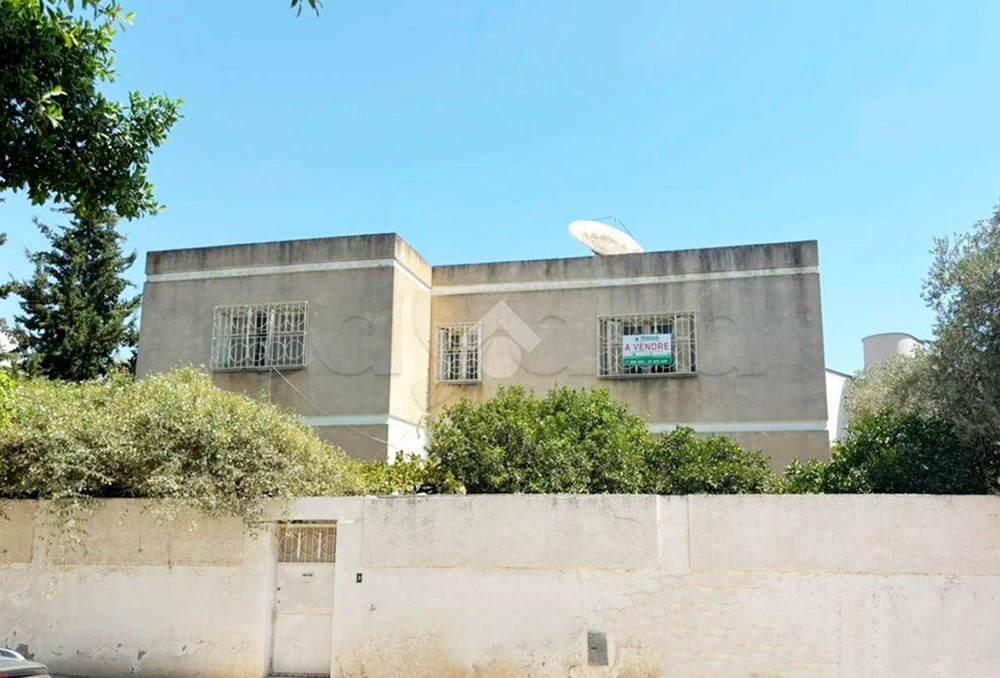 Á vendre : Villa de 350m² sur un terrain de 469m² à Manar I