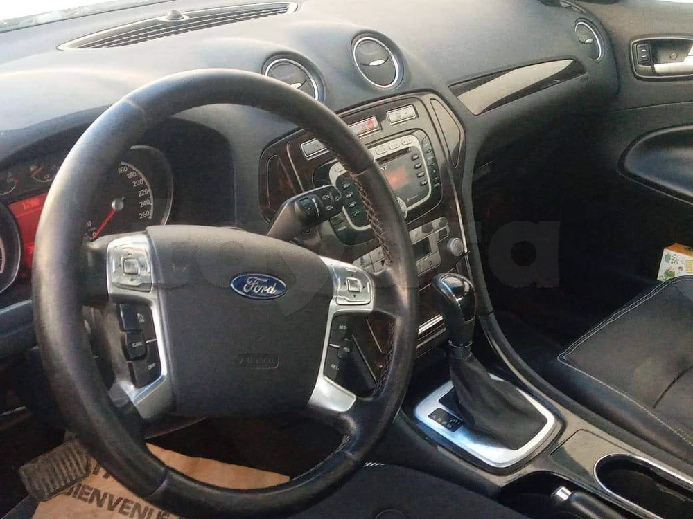 Carte voiture Ford Mondeo