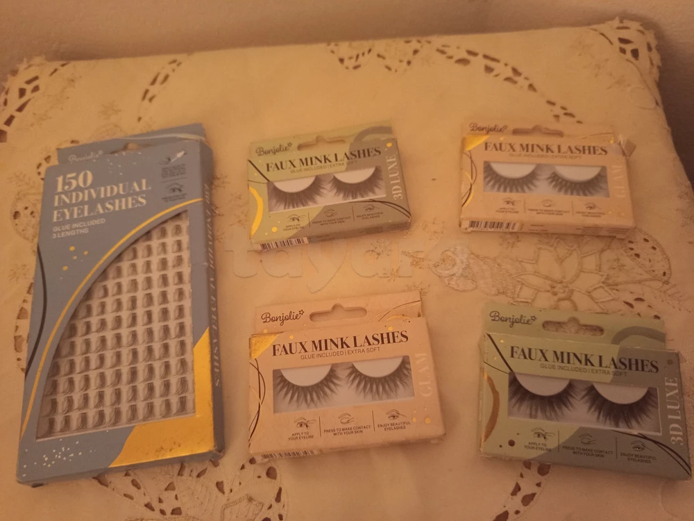 Faux cils
