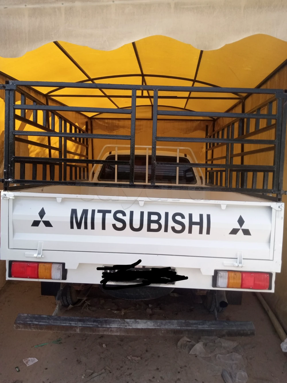 Carte voiture Mitsubishi L200