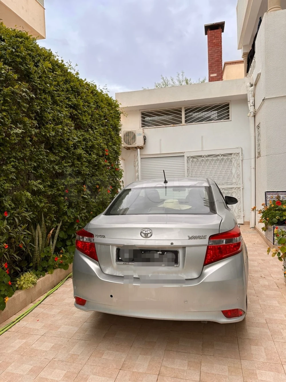 Carte voiture Toyota Yaris Verso