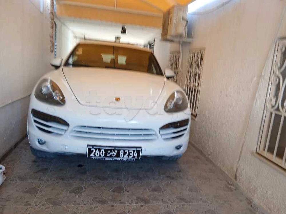 Carte voiture Porsche Cayenne