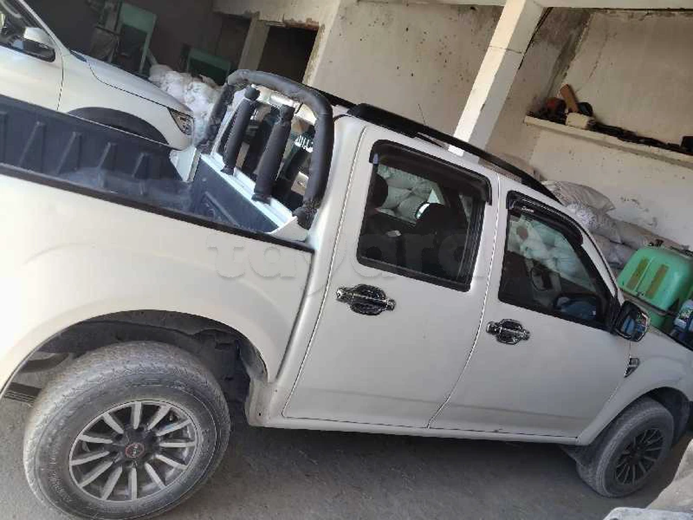 Isuzu D-Max