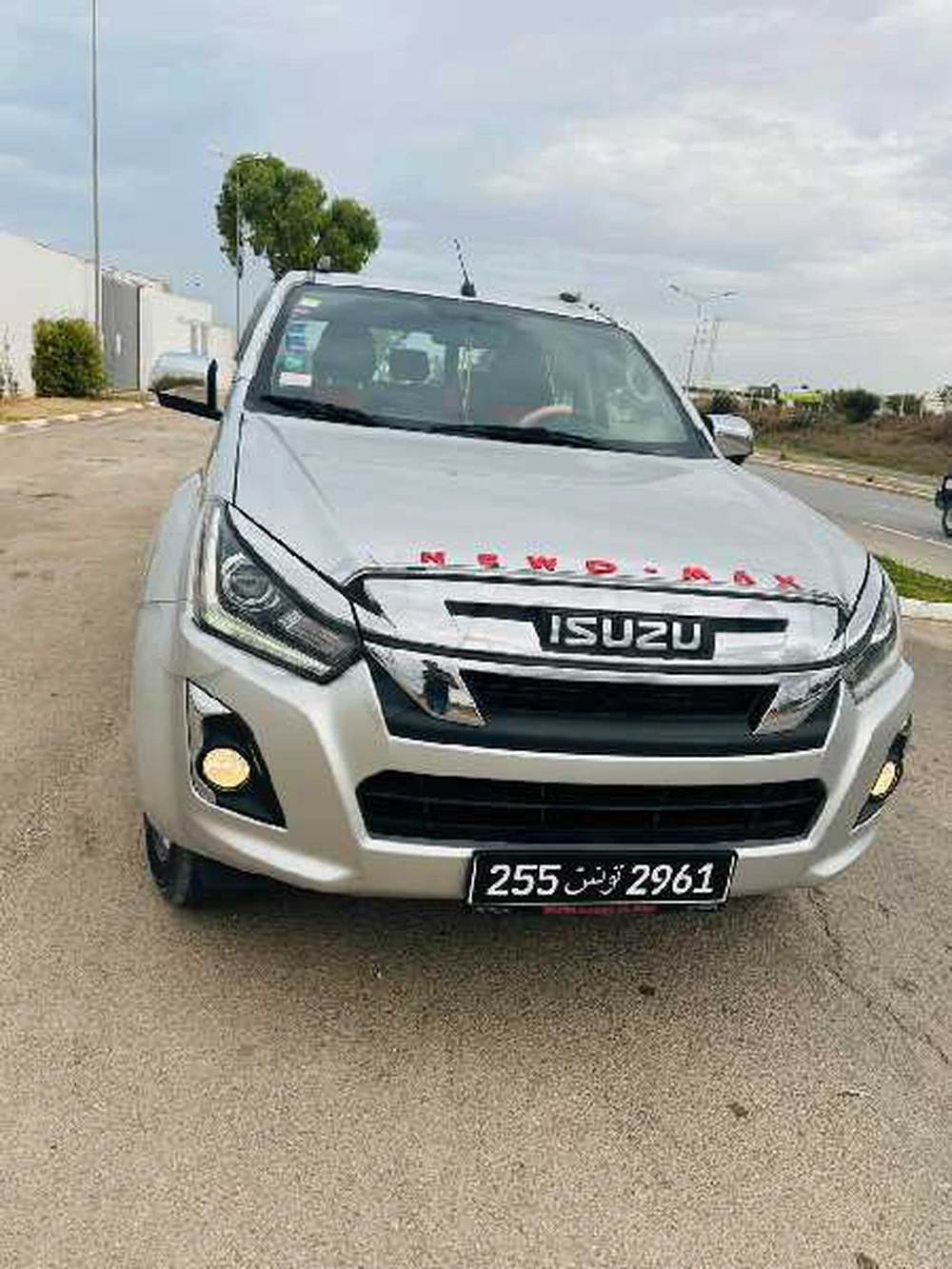 Carte voiture Isuzu D-Max