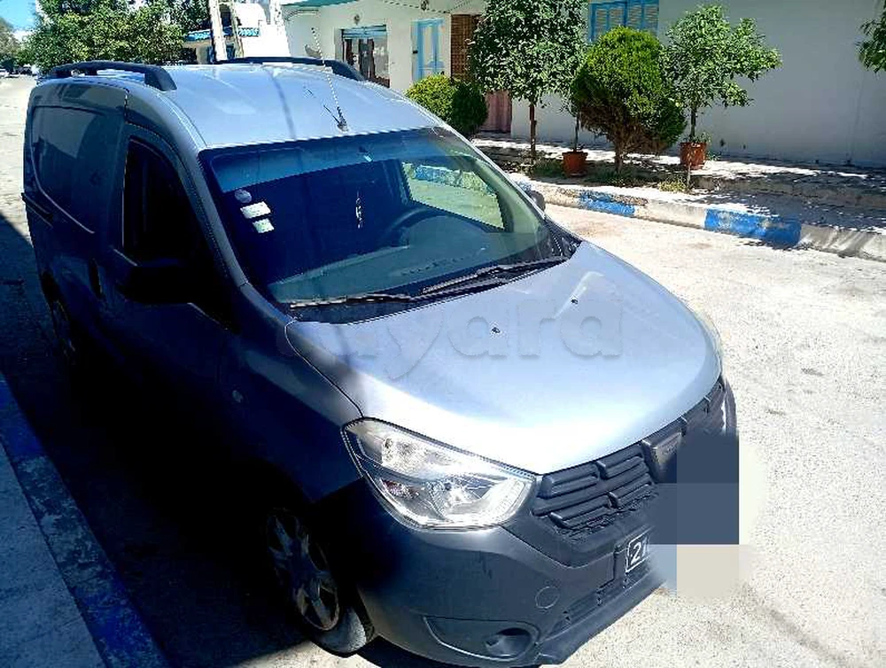 Carte voiture Dacia Dokker