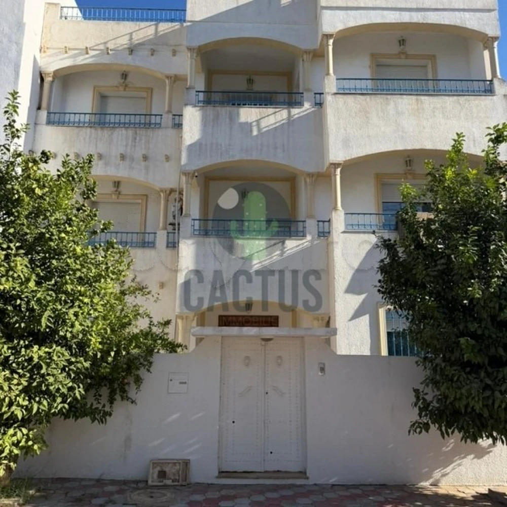 À vendre :Villa de 420m² sur un terrain de 290m² à Cité El Wafa, Nabeul.