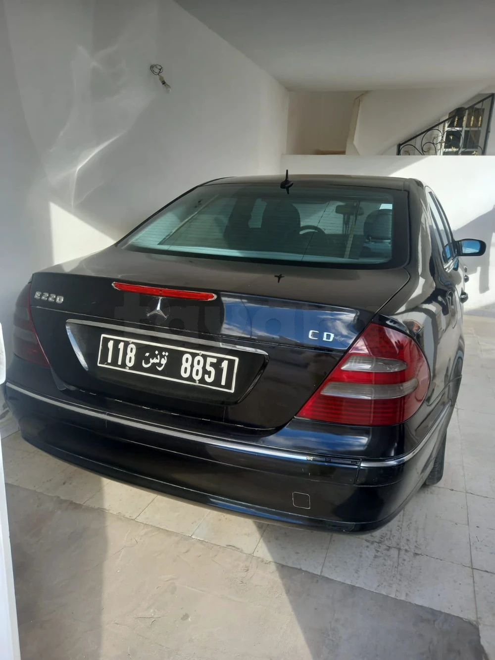Mercedes-Benz 220
