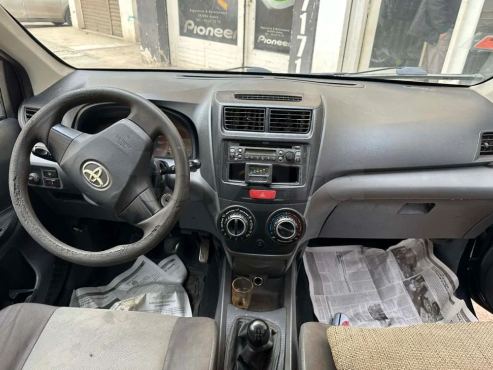 Carte voiture Toyota Avensis