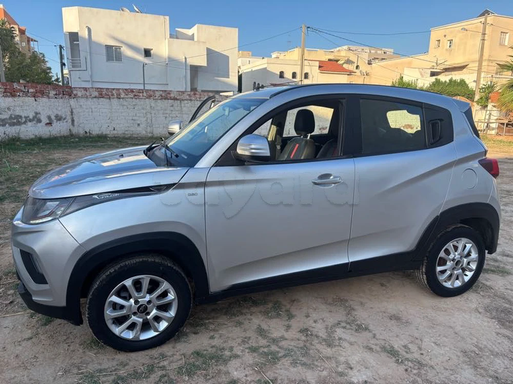 Mahindra Hover