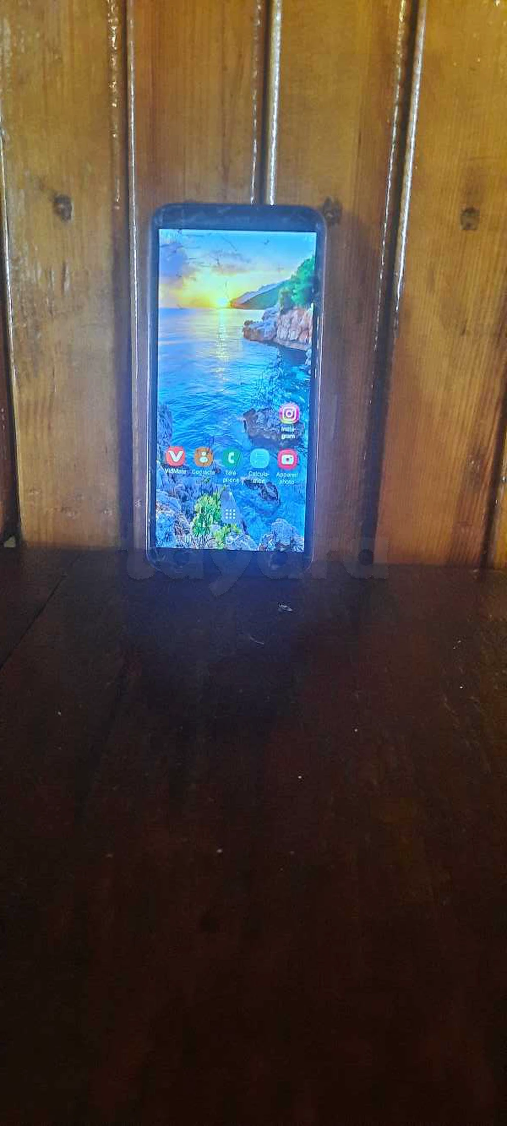 smartphone SAMSUNG J4+ a vendre
