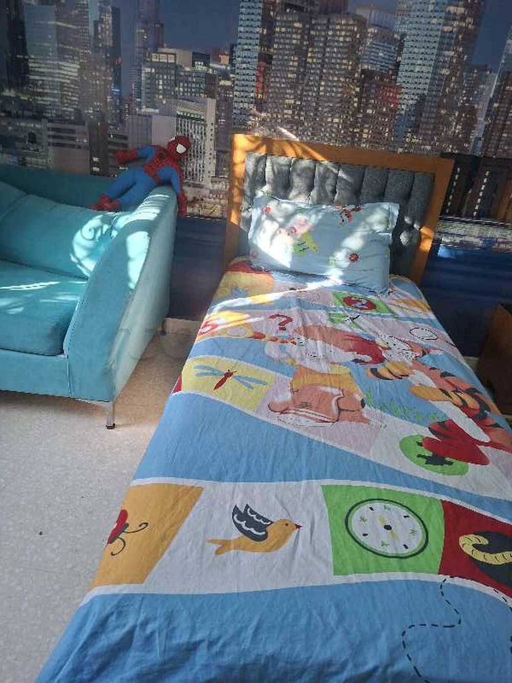 lit et fauteuil pour jeune