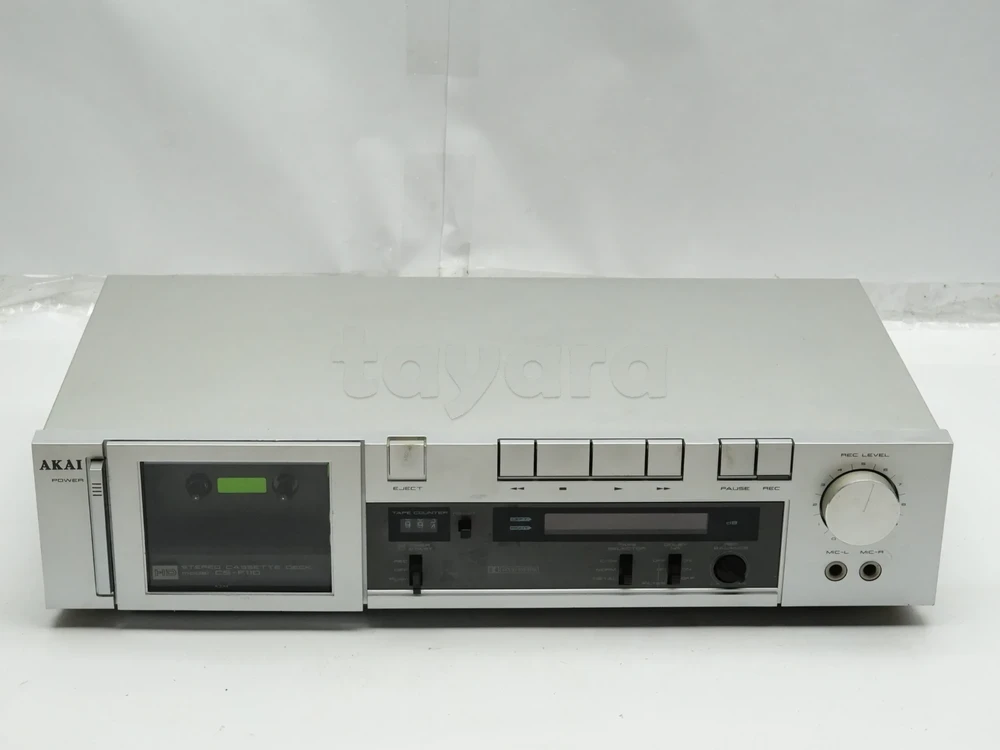 Platine cassette stéréo Akai CS-F110 vintage .