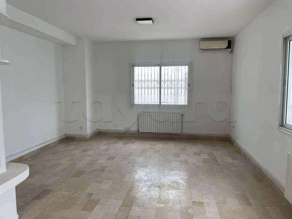 LOCATION BUREAU S +5 USAGE BUREAUTIQUE A EL MENZAH 4
