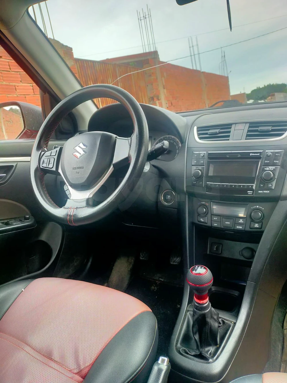 Carte voiture Suzuki Swift