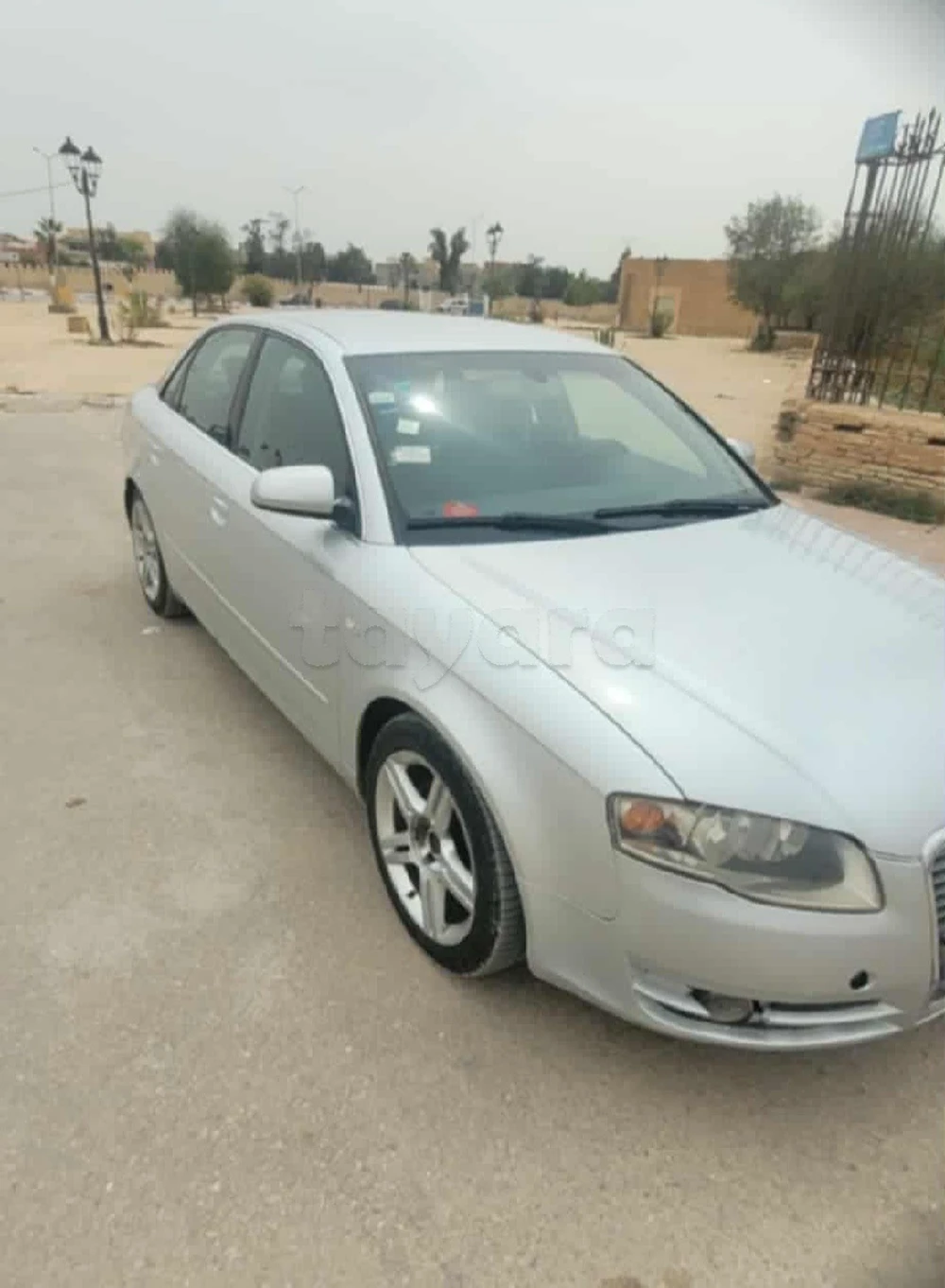 Carte voiture Audi A4