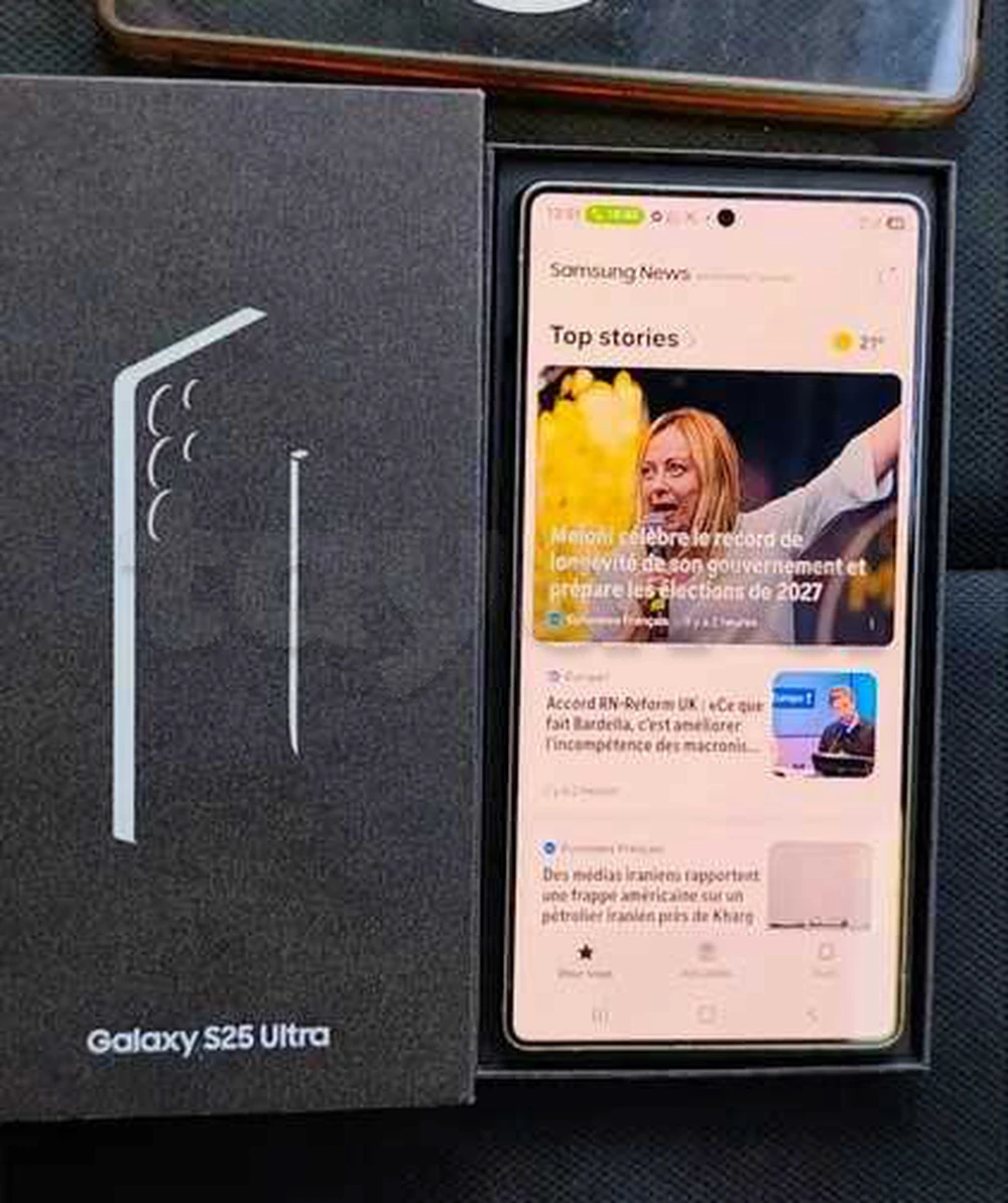 Samsung S25 ultra Comme neuf 12