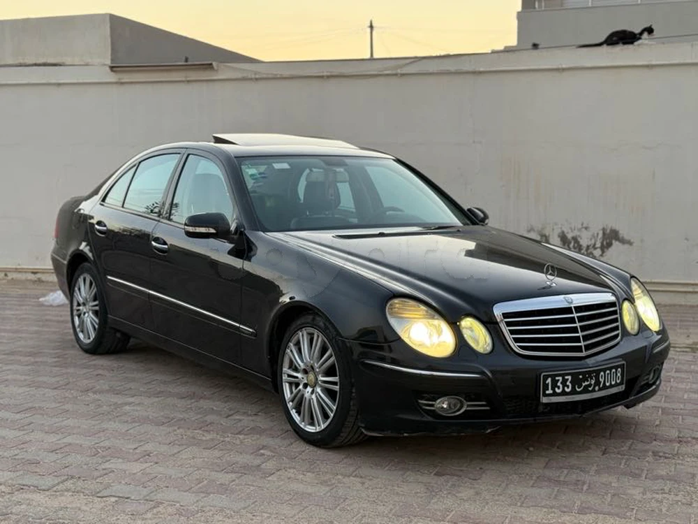 Carte voiture Mercedes-Benz Classe E