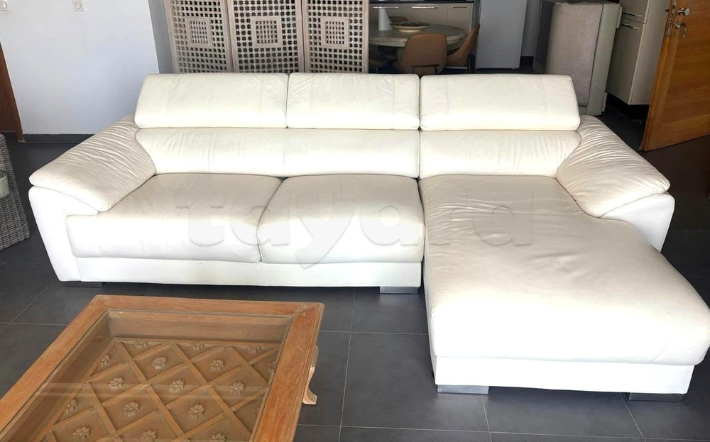 Un salon a vendre