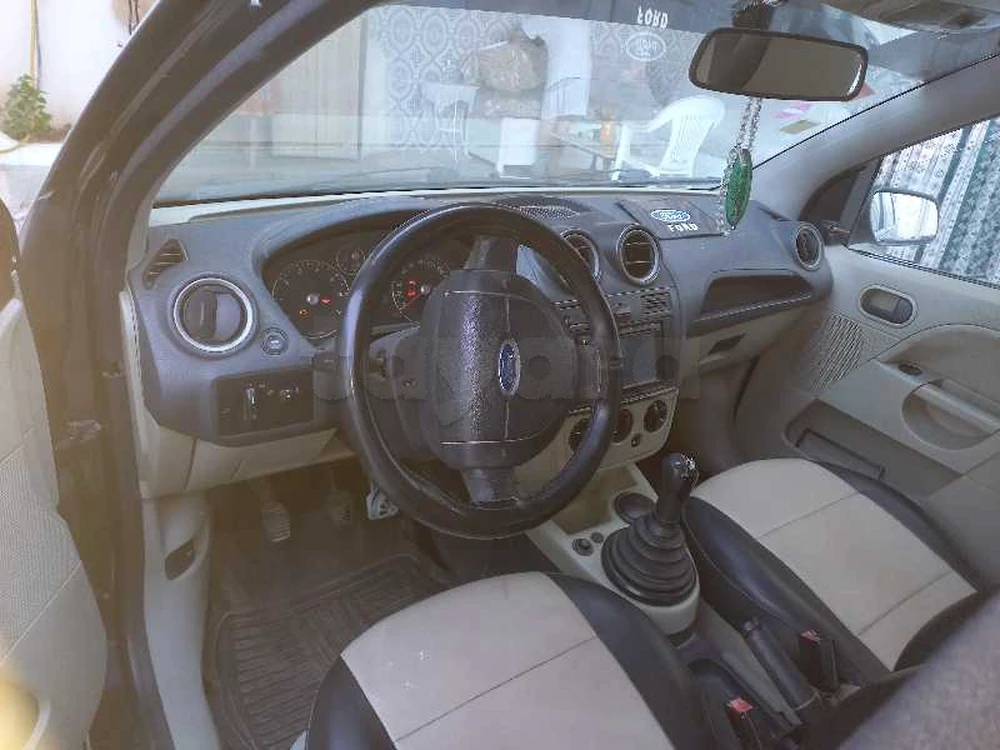 Carte voiture Ford Fiesta