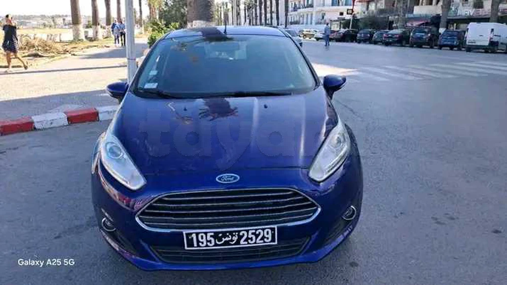 Carte voiture Ford Fiesta