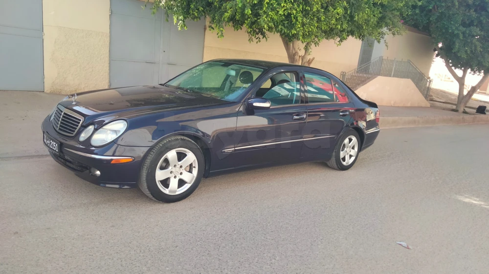 Carte voiture Mercedes-Benz Classe E