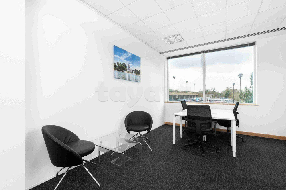 Espace de bureau privé pour 3 personnes à Tunis, Access Building Lac II