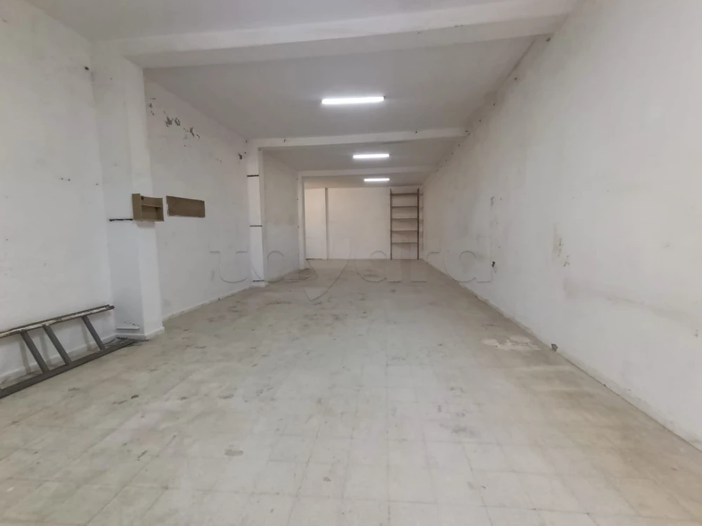 A louer un dépôt 200m à côté de Soukra Parc