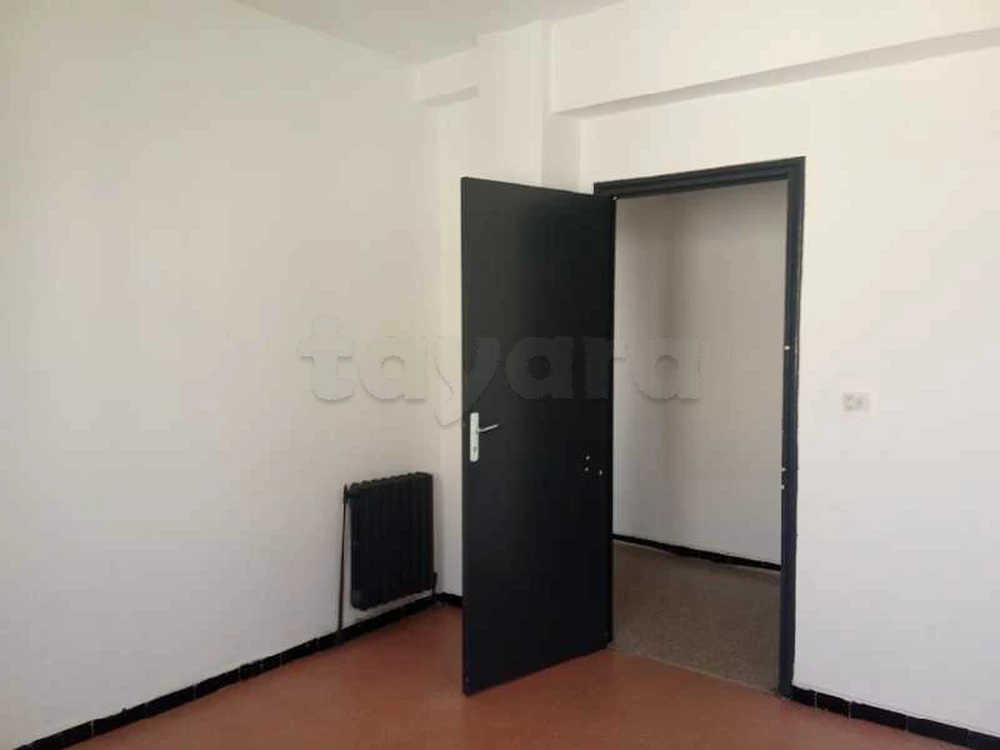 Bureau trois pièces à Tunis Lafayette