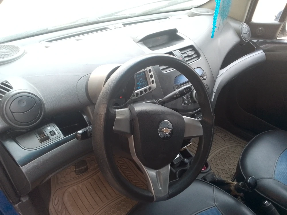 Carte voiture Chevrolet Spark