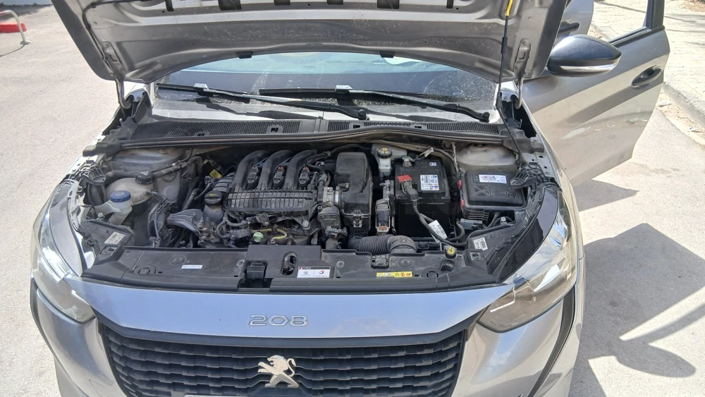 Peugeot 208