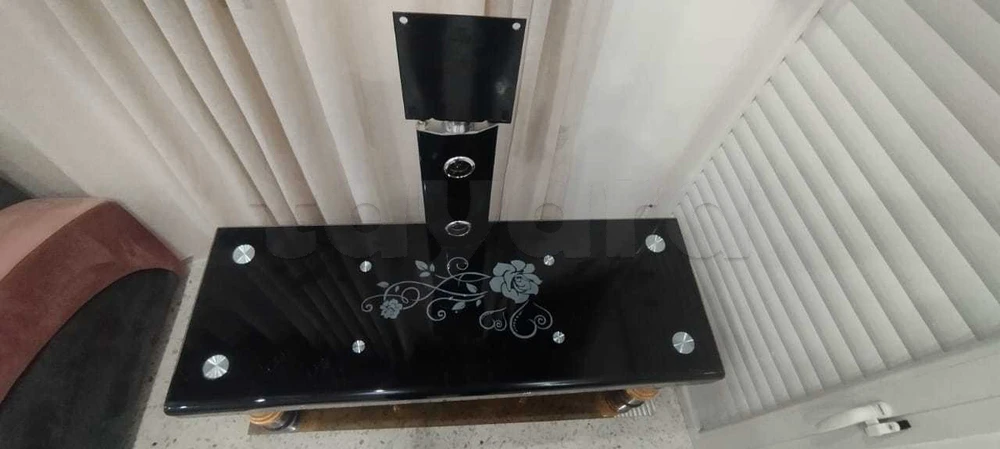 table de tèlèvision en verre noir avec 4 étage (1,30/60) 56565481