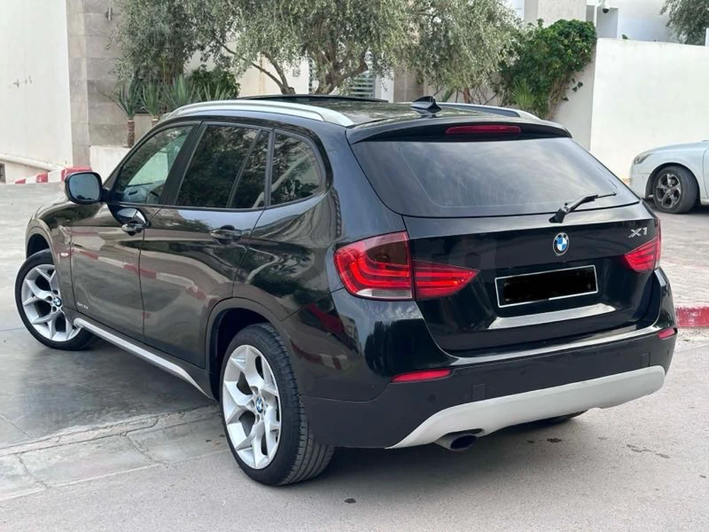 Carte voiture BMW X1