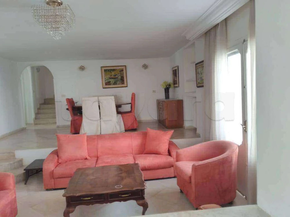 LOCATION ÉTAGE DE VILLA MEUBLÉE AVEC JARDIN A MANAR 2